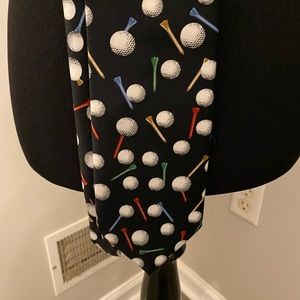 Parquet men’s golf ball and tee tie